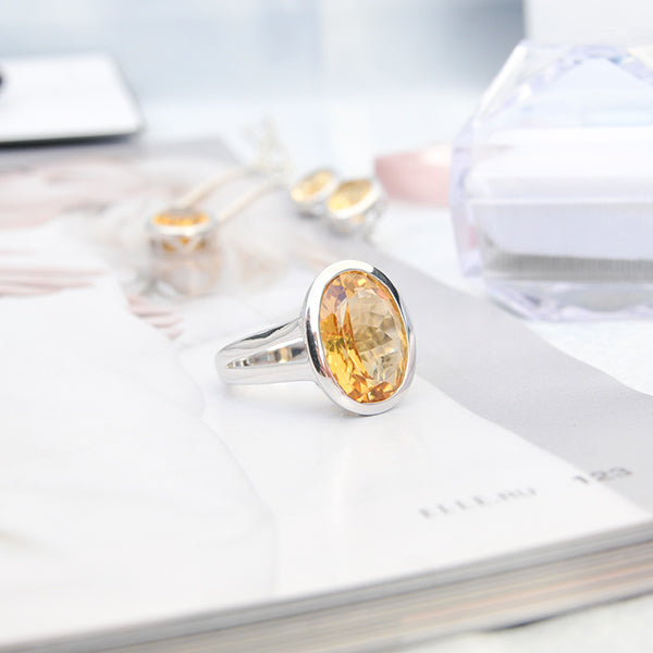 טבעת כסף שרליז עם אבן סטרין