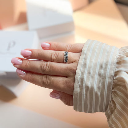 טבעת כסף "איב" עם אבן לונדון טופז