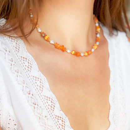 שרשרת אבני ענבר בשילוב פנינים