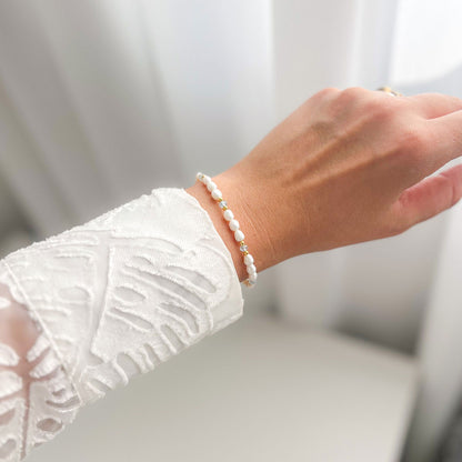 צמיד פנינים בשילוב אבני אקוומרין