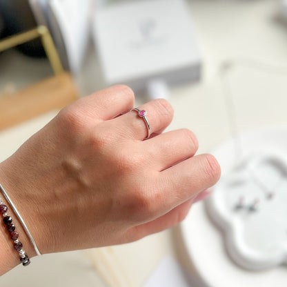 טבעת כסף טסיל עם אבן רובי