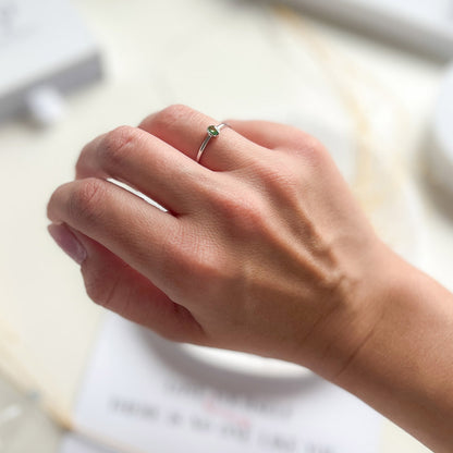 טבעת כסף טסיל עם אבן גרנט ירוק