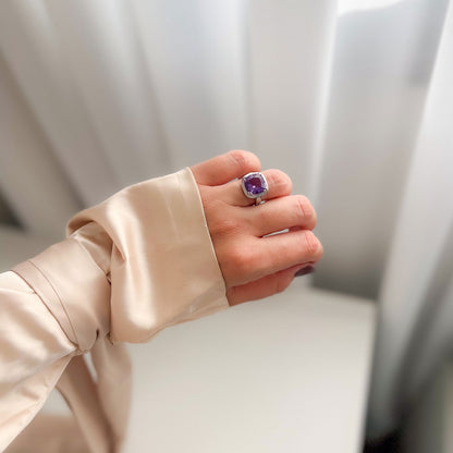 טבעת כסף "דיאנה" עם אבן אמטיסט