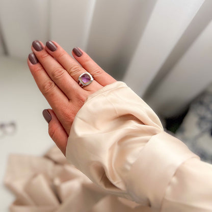 טבעת כסף "אלין" עם אבן אמטיסט