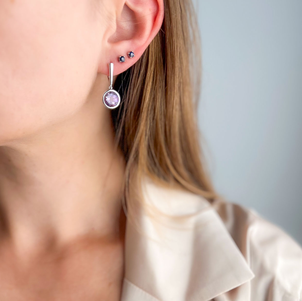 עגילי כסף "קידמן" עם אבני אמטיסט