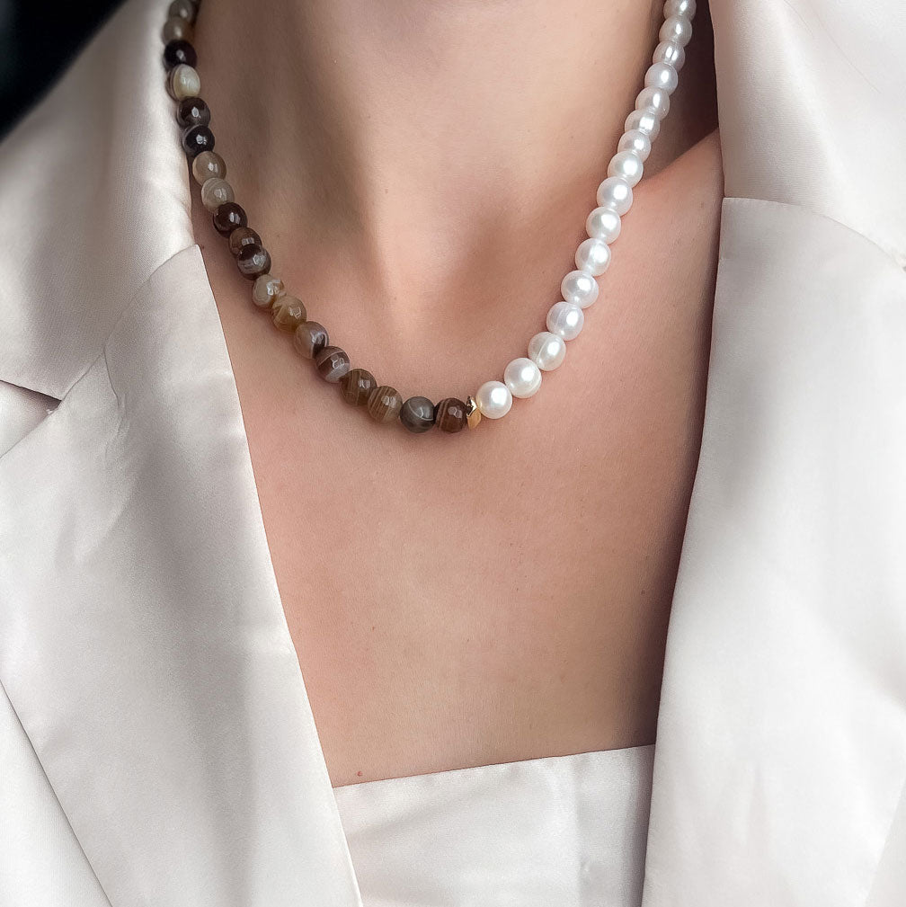 שרשרת ליה חצי־חצי אגת ופנינים