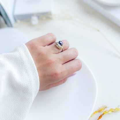 טבעת כסף "לוהן" עם אבן ספיר