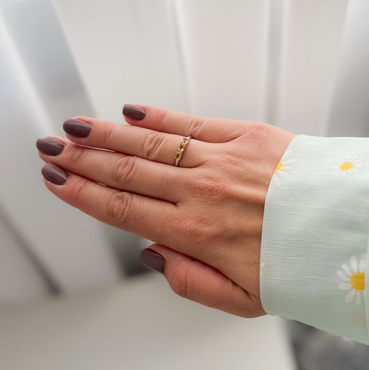 טבעת כסף "אוליב" עם אבני סטרין