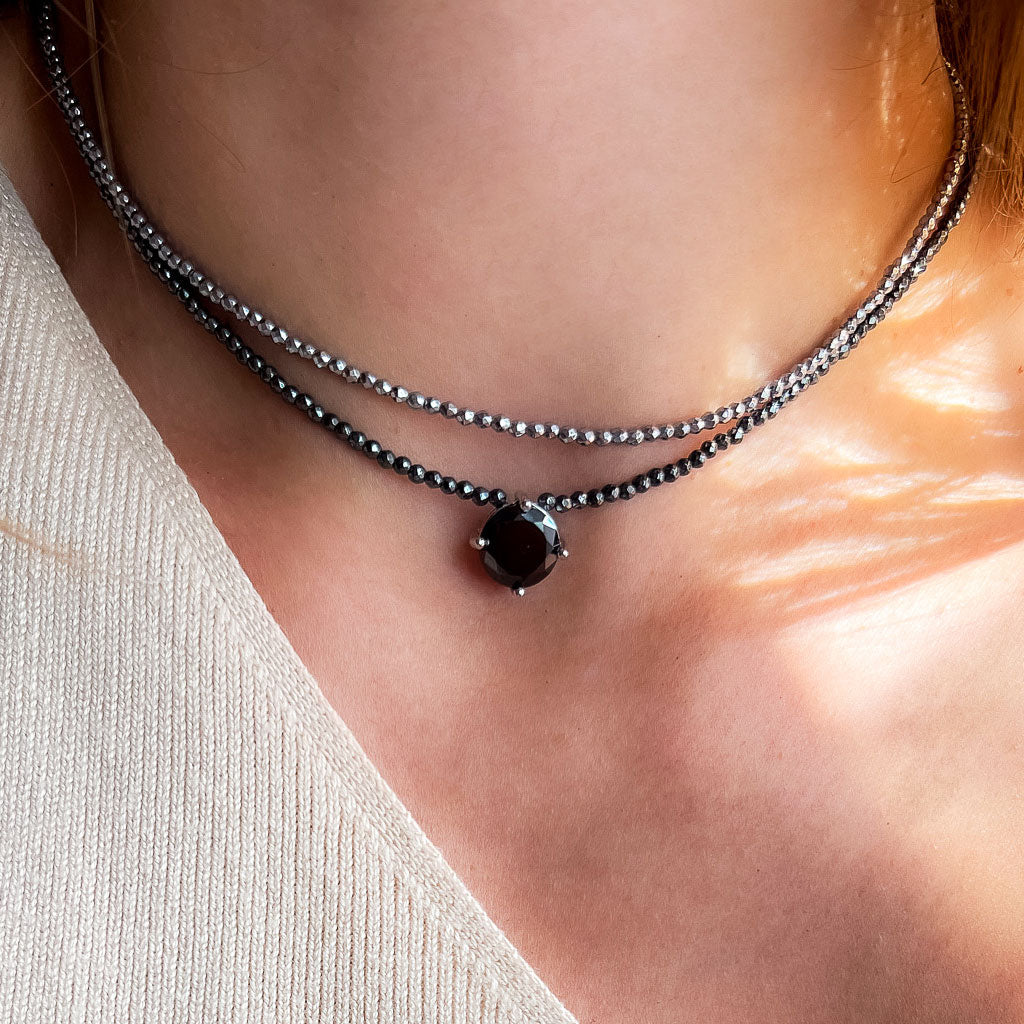 שרשרת המטיט כסף 925 צמודה - תליון אבן שחורה