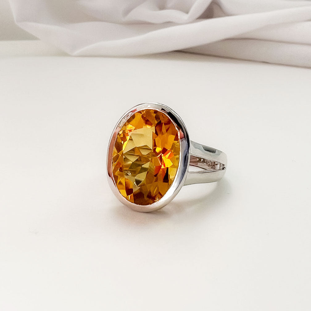 טבעת כסף שרליז עם אבן סטרין