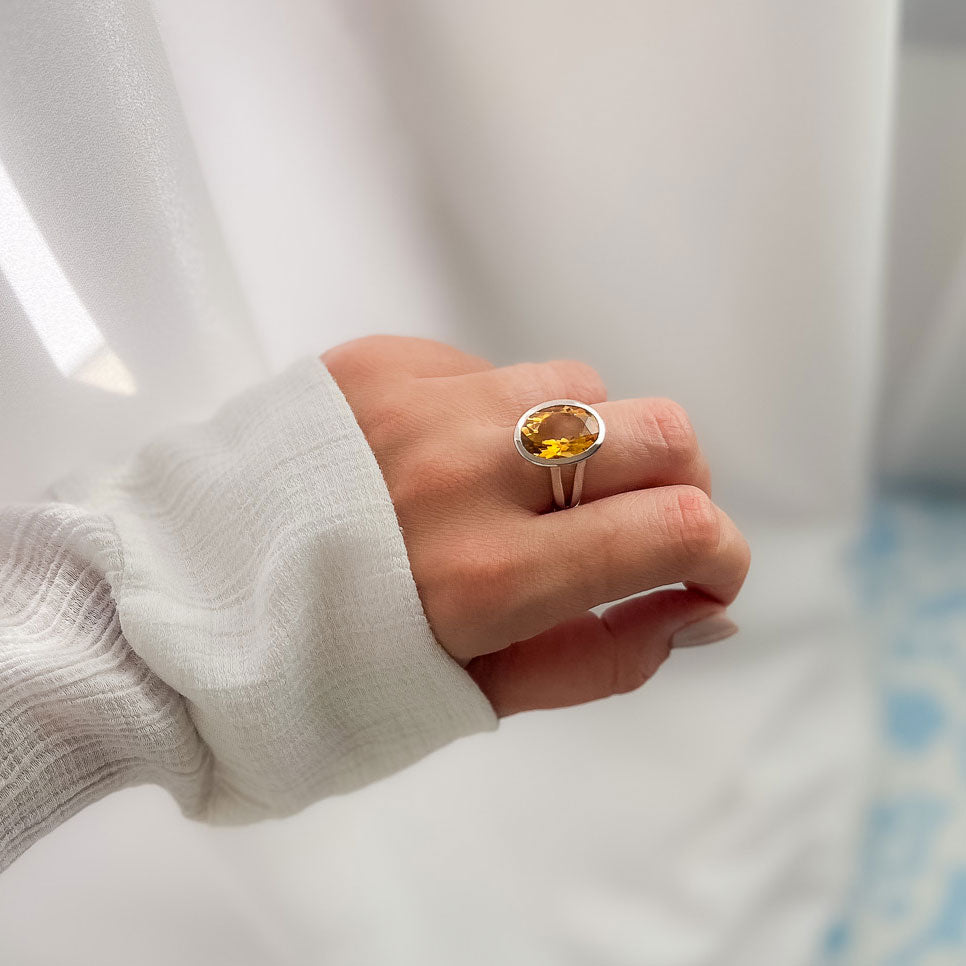 טבעת כסף שרליז עם אבן סטרין