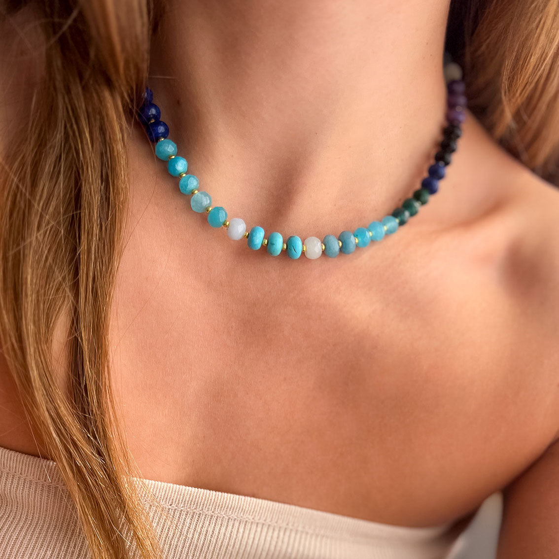 שרשרת לורן גדולה מאבני ג'ייד תכלת ואבני לאפיס