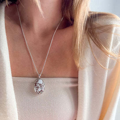 תליון "בנדי" עם אבן טורקיז לבנה