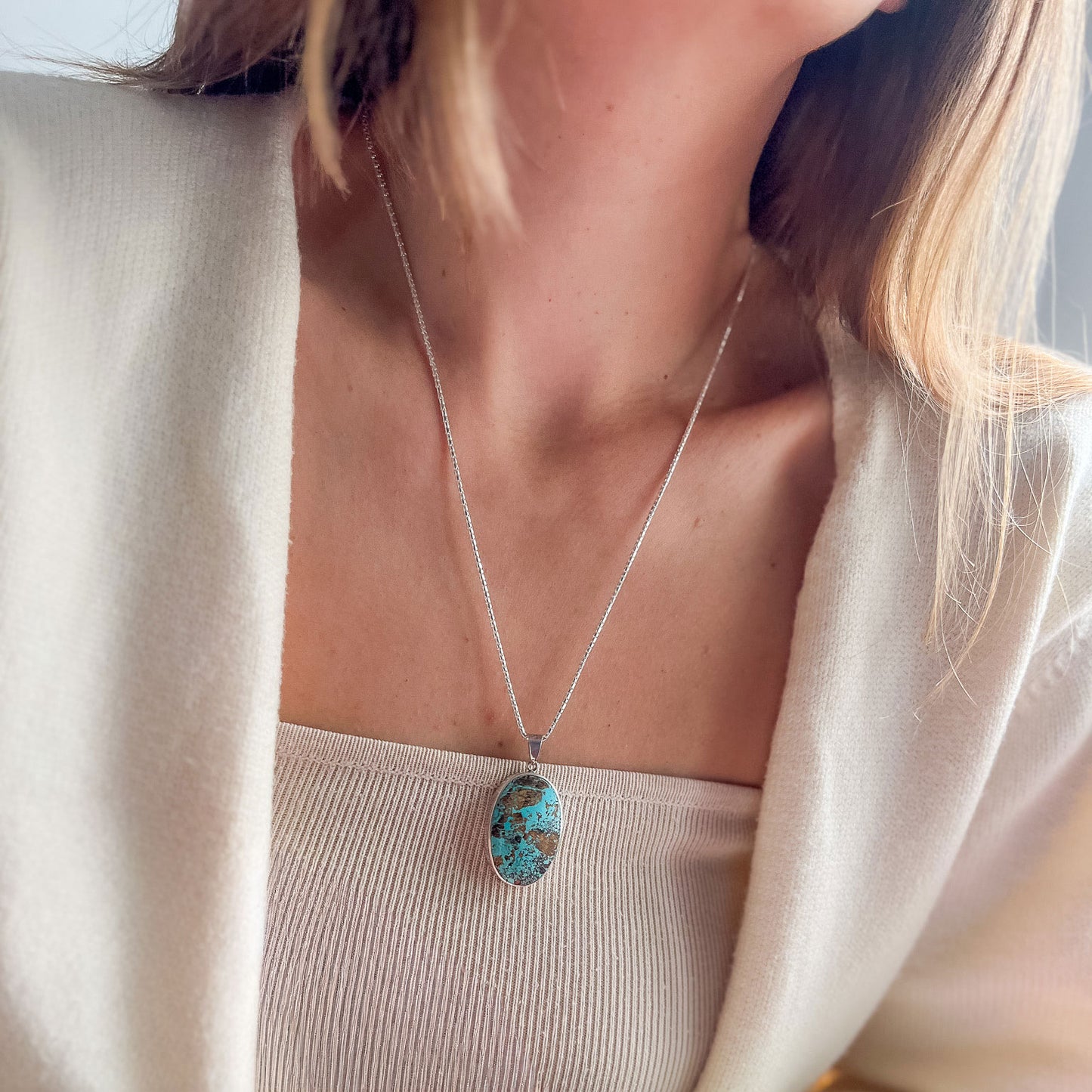 תליון "סנדי" עם אבן טורקיז