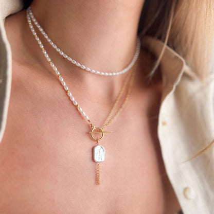 שרשרת "ג'יפסי" גולד עם פנינים ותליון פנינה מרובעת