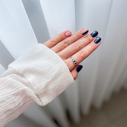 טבעת כסף ססיל עם אבני ספיר