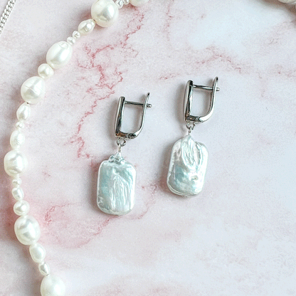 עגילי "אנה" עם פנינת בארוק