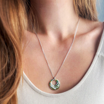 שרשרת כסף עם תליון אמייל טווס ירוק