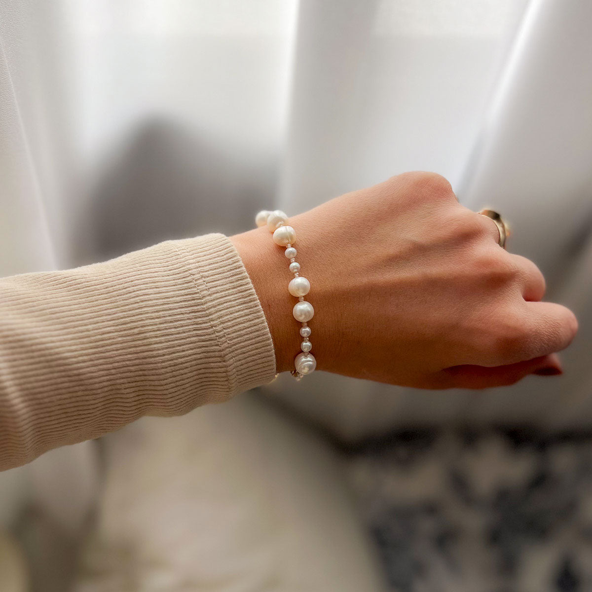 ROMI צמיד פנינים