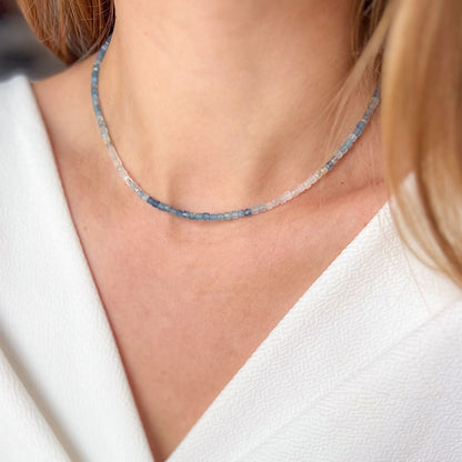 שרשרת אבני אקוומרין צבעונית