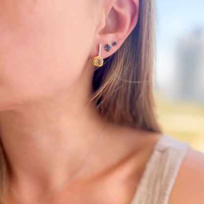 עגיל כסף "רונה" עם אבן סטרין