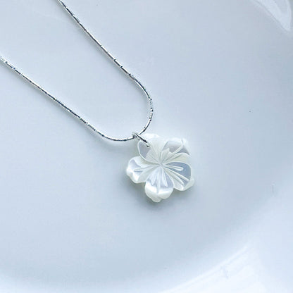 שרשרת נחש עדינה מכסף טהור 925 עם תליון פרח דובדבן מצדף