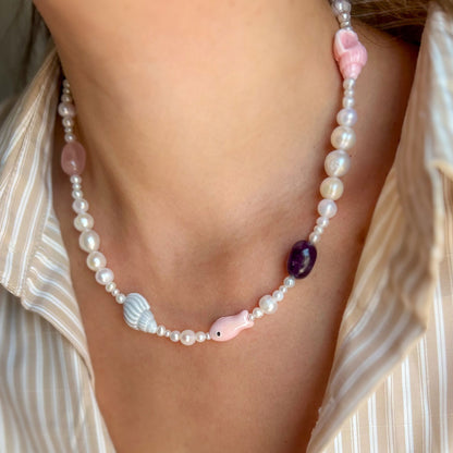 OCEAN שרשרת פנינים עם צדף ודג ורוד