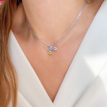 שרשרת כסף אמנדה עם אבן בלו טופז