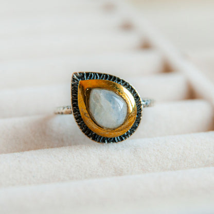 טבעת כסף עם אבן מונסטון סול