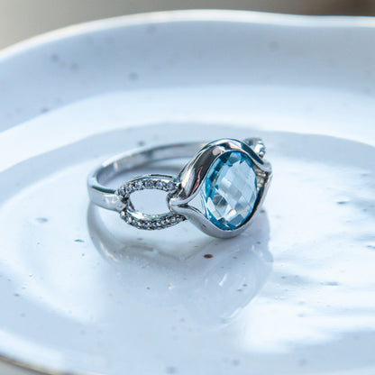 טבעת כסף "סרינה" עם בלו טופז