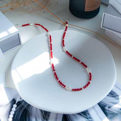 RED שרשרת בשילוב פנינים