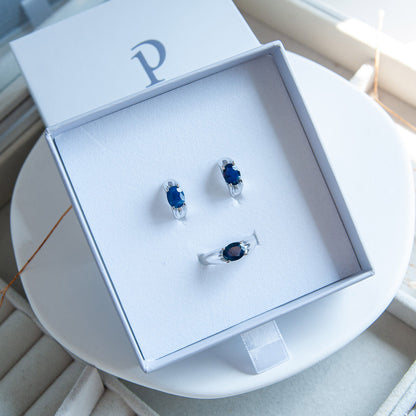 טבעת כסף טהור "ג'ני" עם אבן ספיר