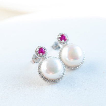 עגילי כסף "לירי" פנינה עם רובי