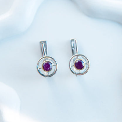 עגילי כסף "שקד" עם אבני רובי