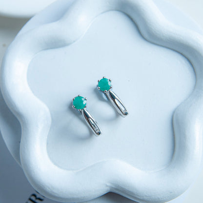 עגילי כסף "קרינה" עם אבן אמרלד