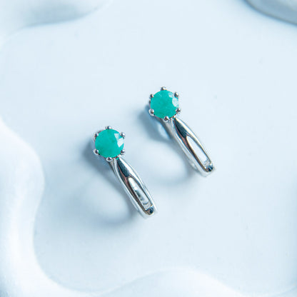 עגילי כסף "קרינה" עם אבן אמרלד