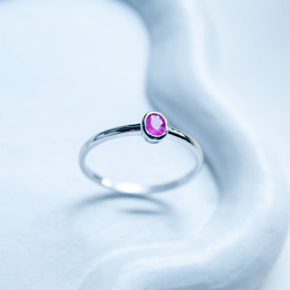 טבעת כסף טסיל עם אבן רובי