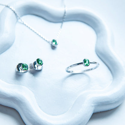 טבעת כסף טסיל עם אבן גרנט ירוק