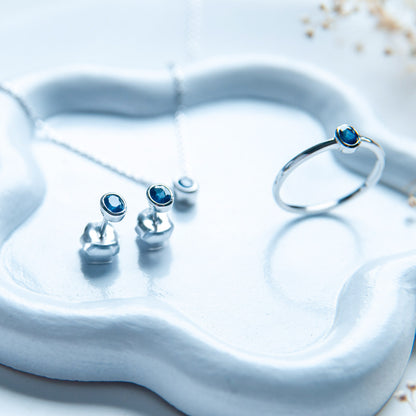 טבעת כסף טסיל עם אבן ספיר