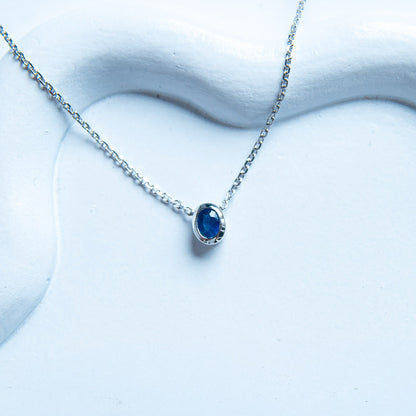 שרשרת כסף טסיל עם אבן ספיר