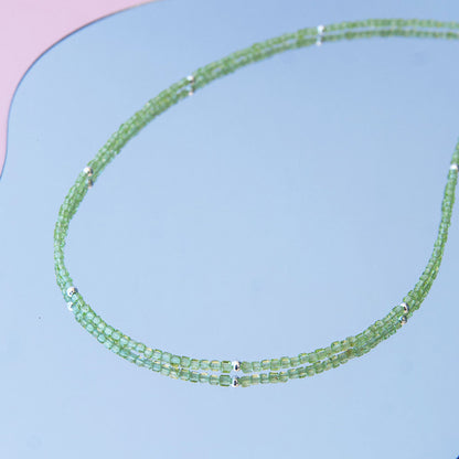 APRIL שרשרת אבני פרידוט