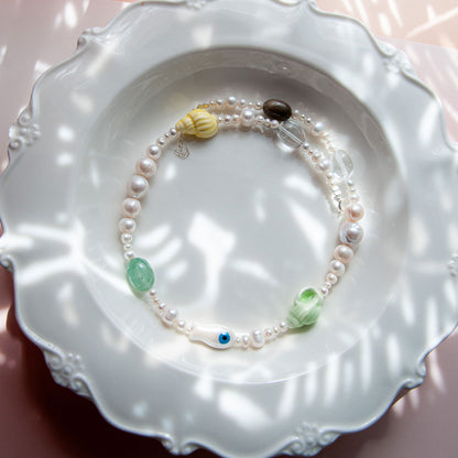 OCEAN שרשרת פנינים עם צדף ודג לבן