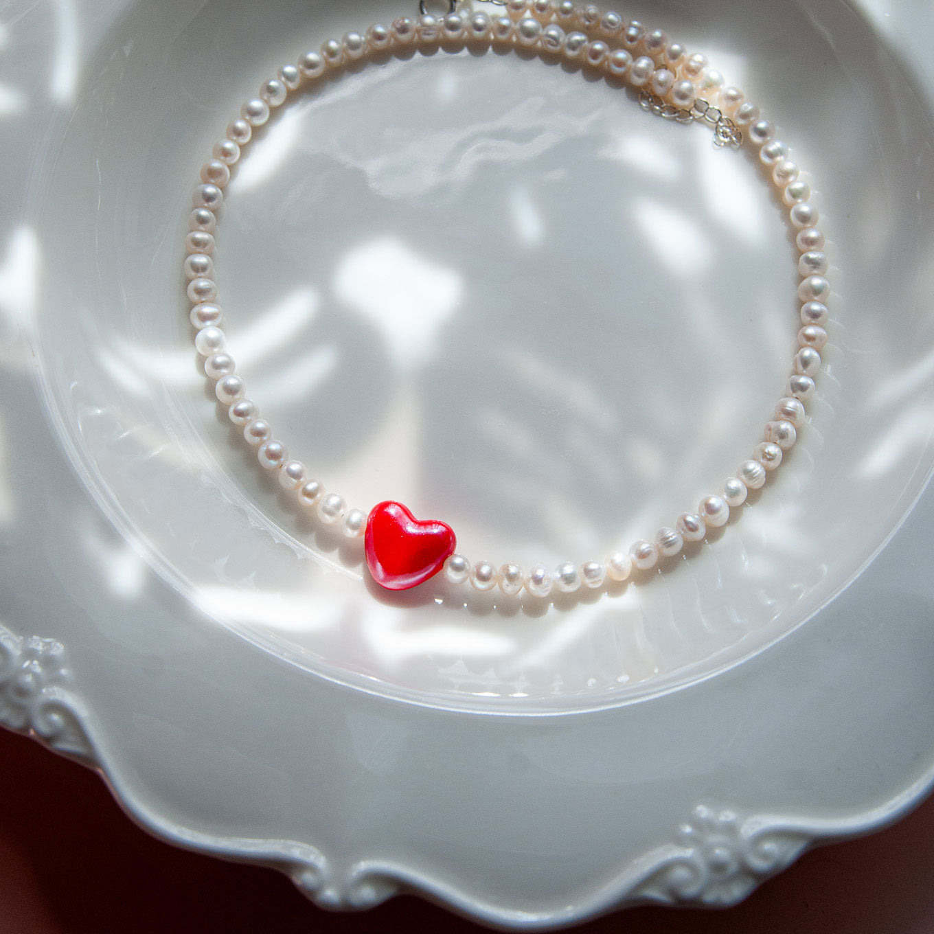 שרשרת פנינים מרי לב אדום