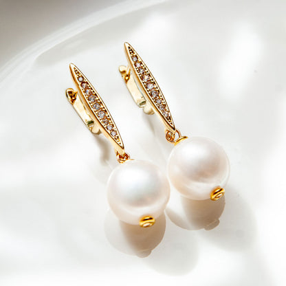 MORAN עגילי פנינה עגולה