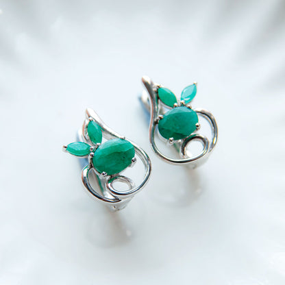 עגילי כסף "לינדה" עם אבני אמרלד