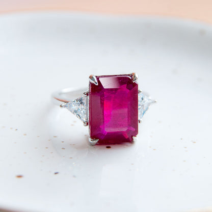 טבעת כסף "ריין" עם אבן רובי