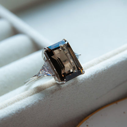 טבעת כסף "ריין" עם אבן סמוקי