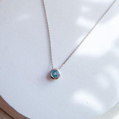 שרשרת כסף אמנדה עם אבן בלו טופז