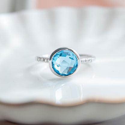טבעת כסף "לונה" עם אבן טופז