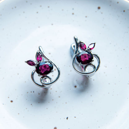 עגילי כסף "לינדה" עם אבני גרנט